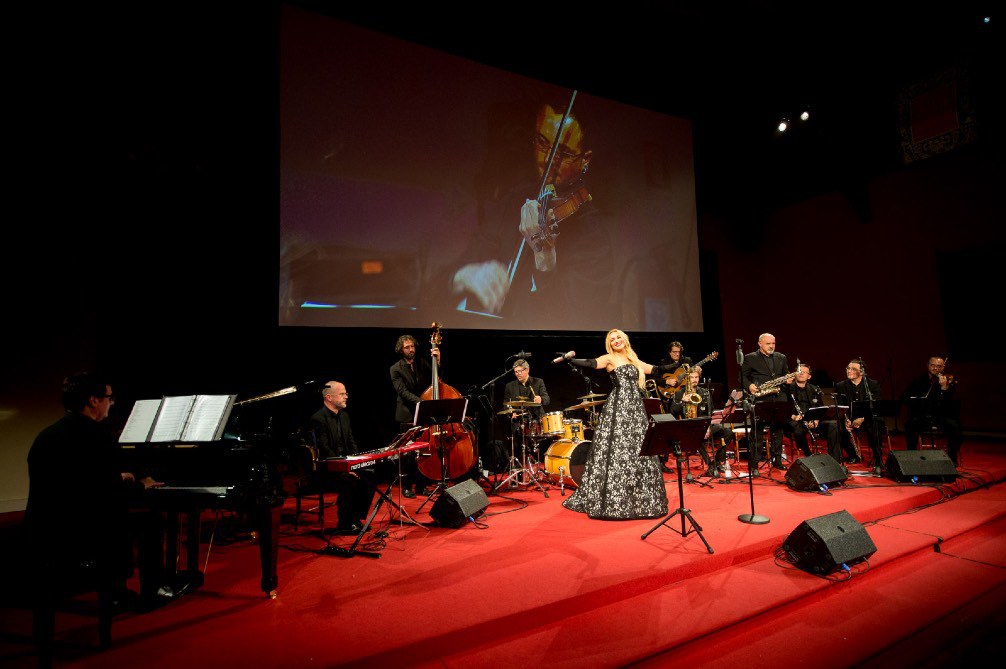 Corporate gala — orchestra sul palco